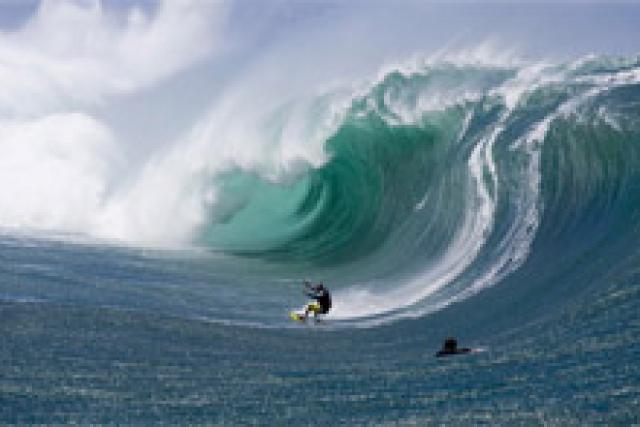 Shane Dorian, roi du X...XL Ride of the Year !
