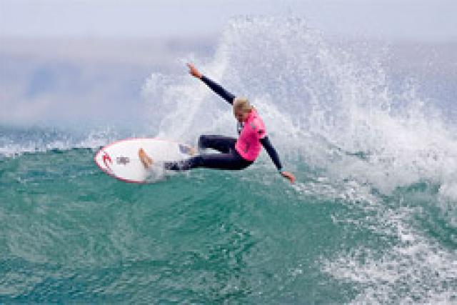 Stéphanie Gilmore reste la reine du Roxy Women's Surf Festival