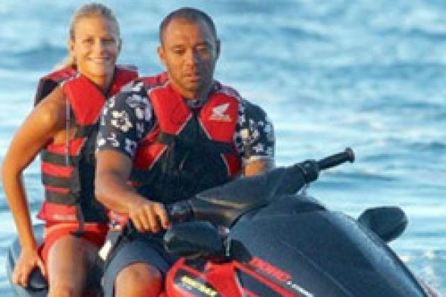 La télé réalité se met au surf !