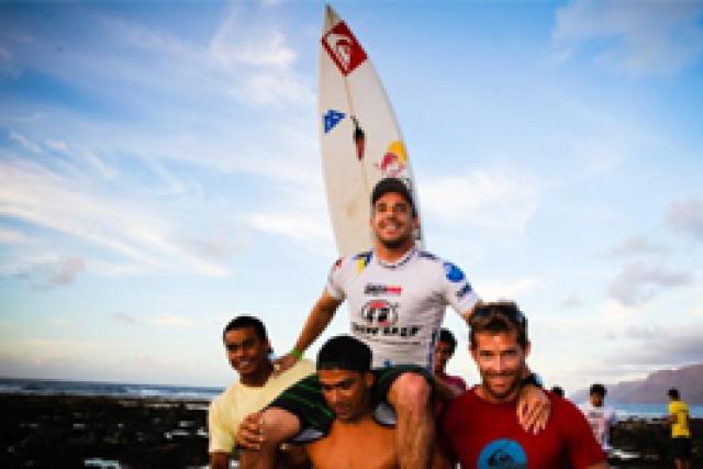 Tiago Pires remporte le Santa Pro 2012