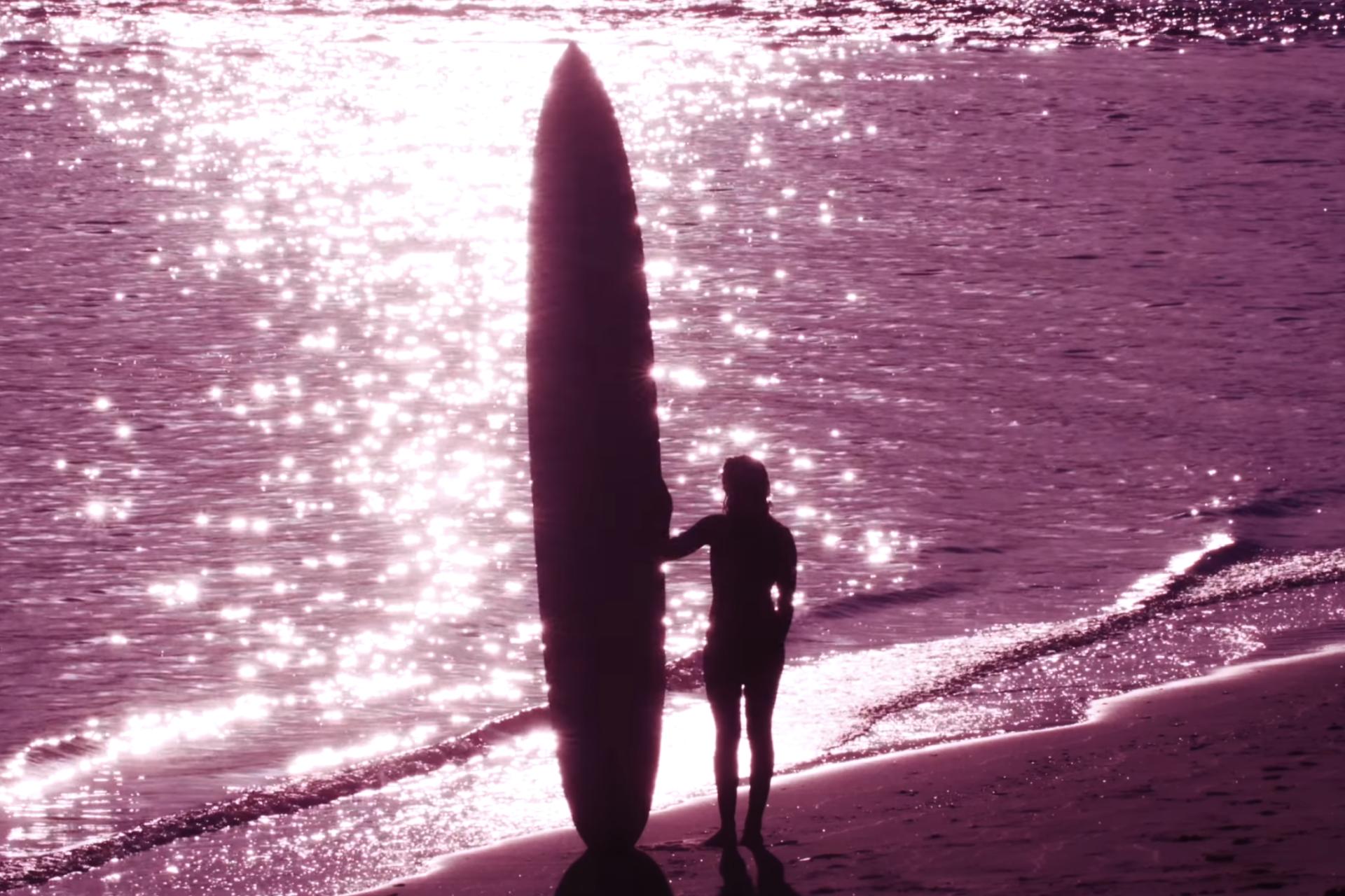 Couverture de la video : Pond : le road trip longboard qui sent bon l'Australie