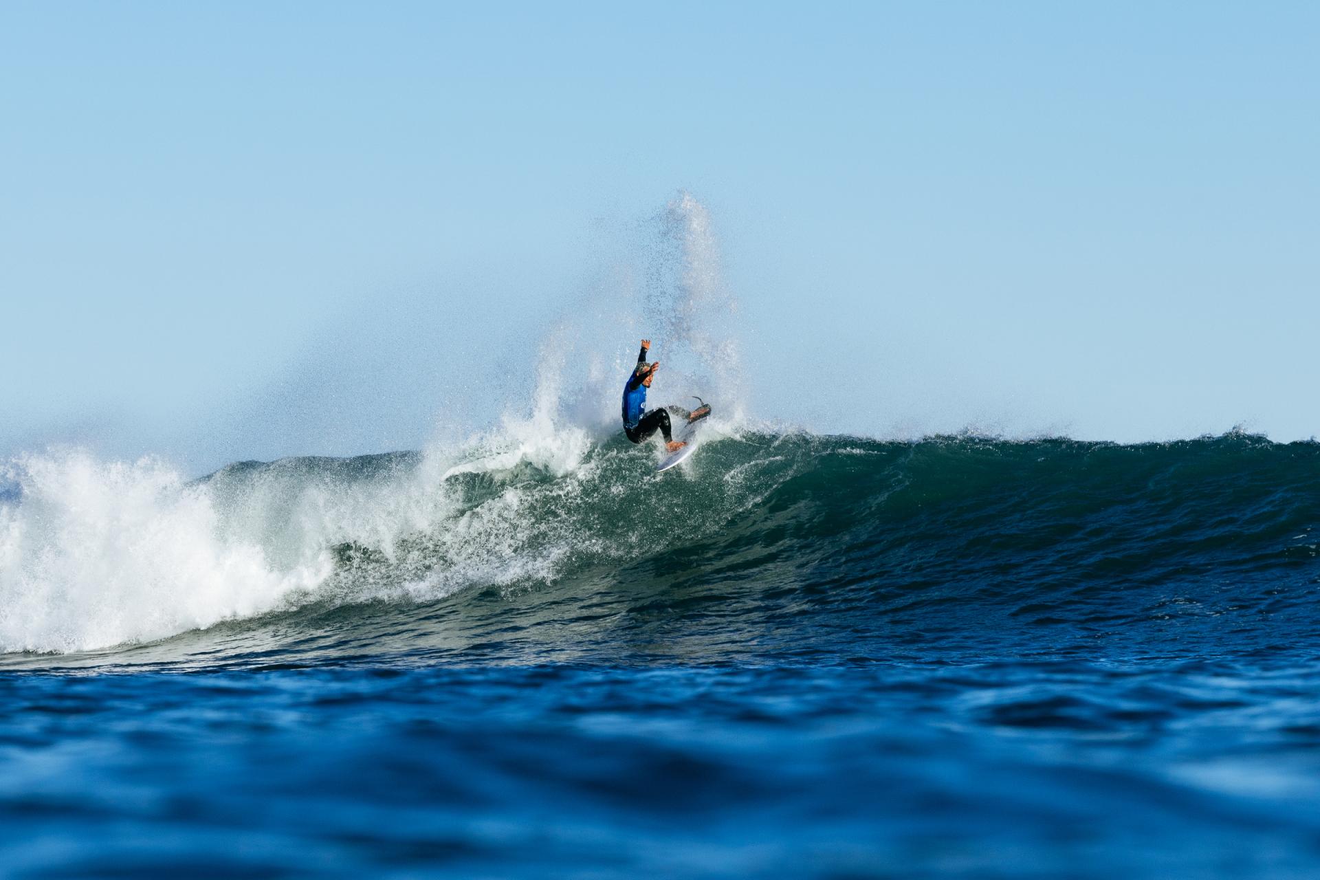 Italo Ferreira en transition entre deux sections - Corona Cero New Zealand Pro 2026 - Journée 6