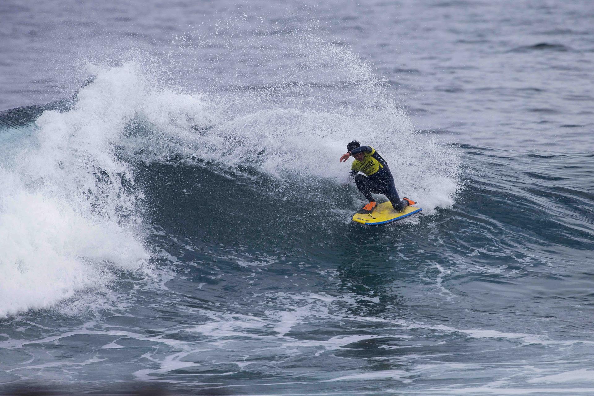 Leo Alar engage un snap pour sécuriser sa place au Round 3 - Antofagasta Bodyboard Festival 2026 - Journée 2
