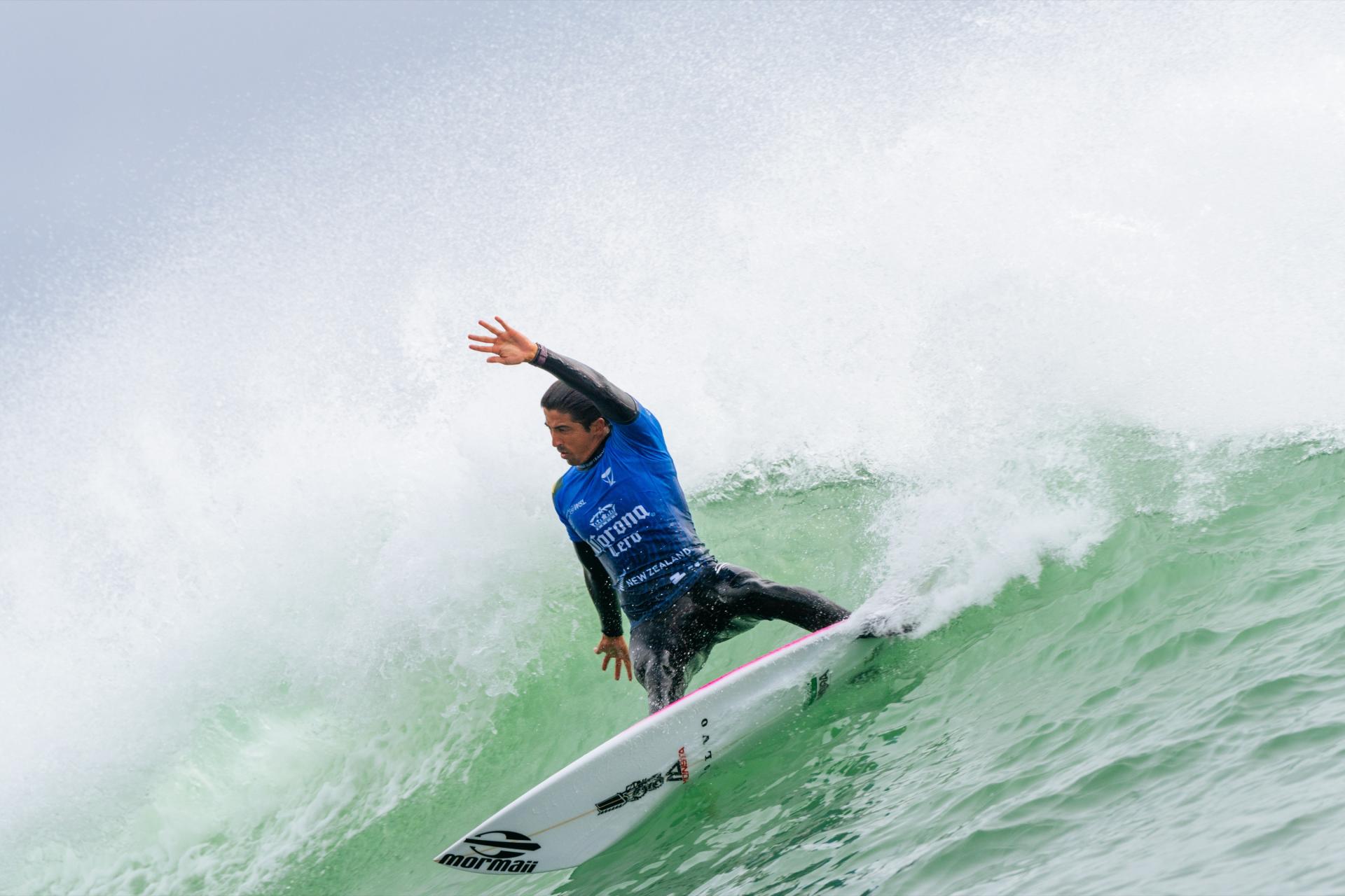 Miguel Pupo à l’engagement sur la vague en Heat 8 du Round 3 - Corona Cero New Zealand Pro 2026 - Journée 3