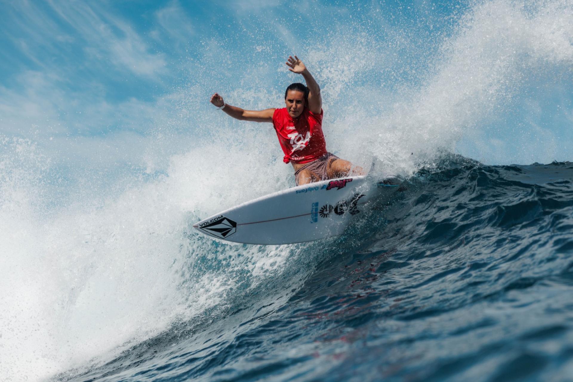 Moana Jones Wong à l'engagement sur la vague - TOA Pro Punaauia 2026 - Journée 3