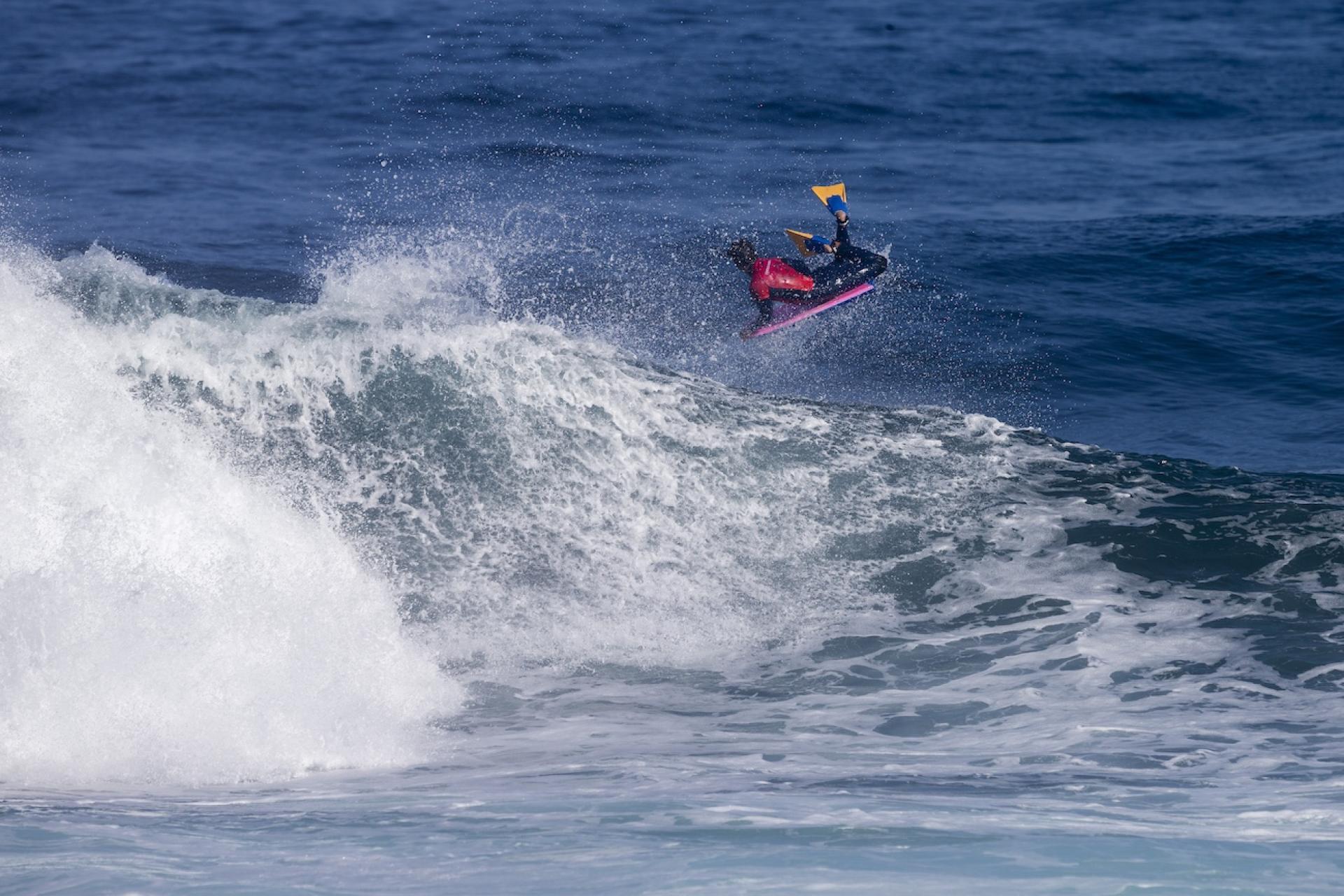 Moisés Silva sur la vague à La Nilda - Antofagasta Bodyboard Festival 2026 - Journée 7