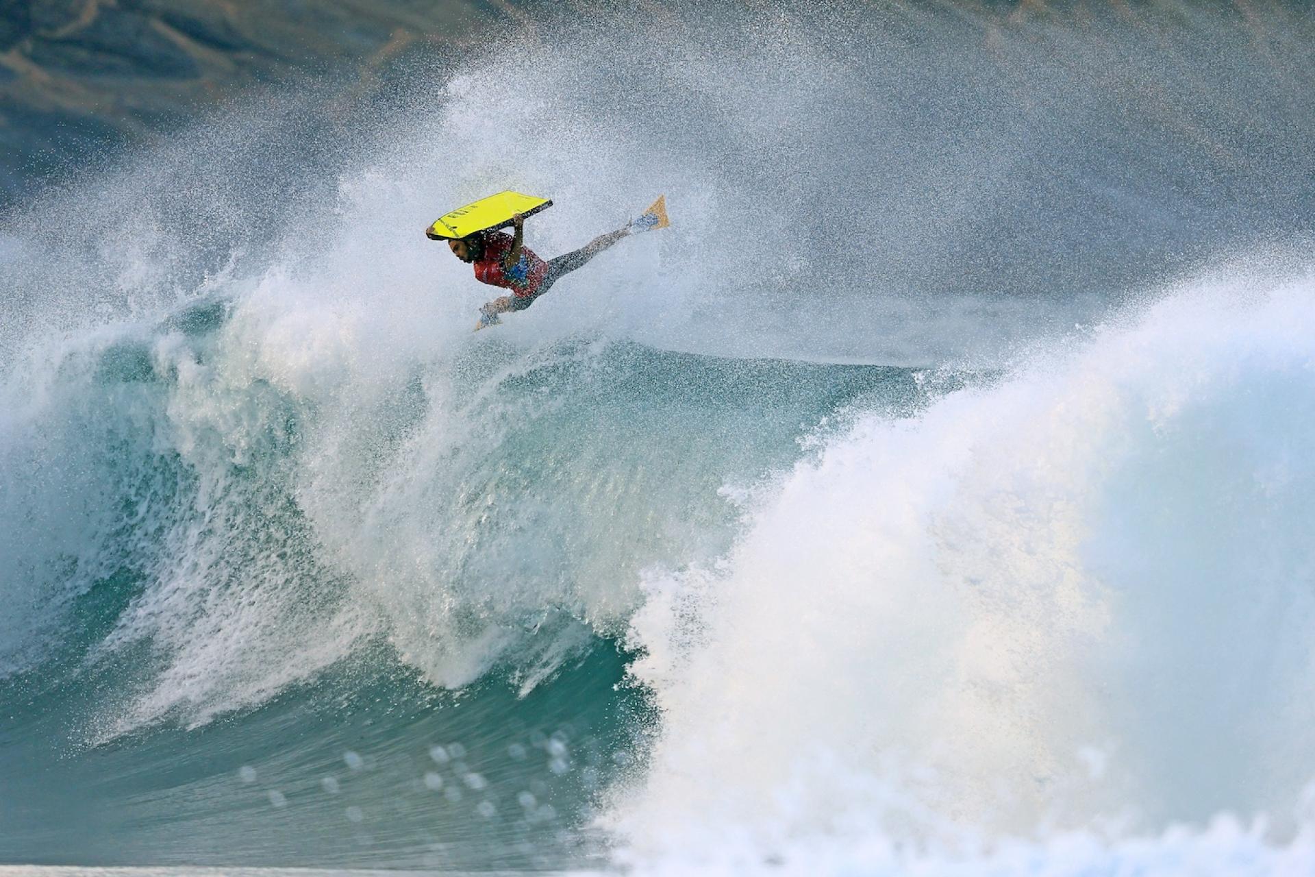 Pierre Louis en invert - Itacoatiara Pro 2026 - Journée 2