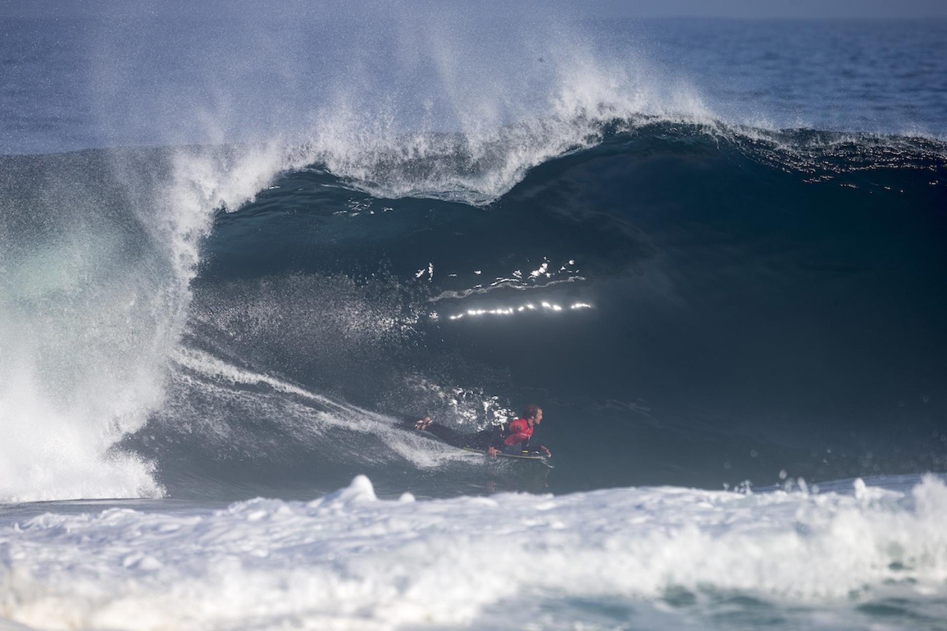 Tristan Roberts dans le tube à La Nilda