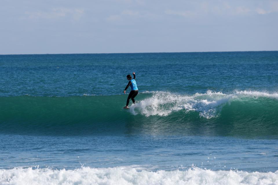 Beatrice Conroy en action à Fitzroy Beach