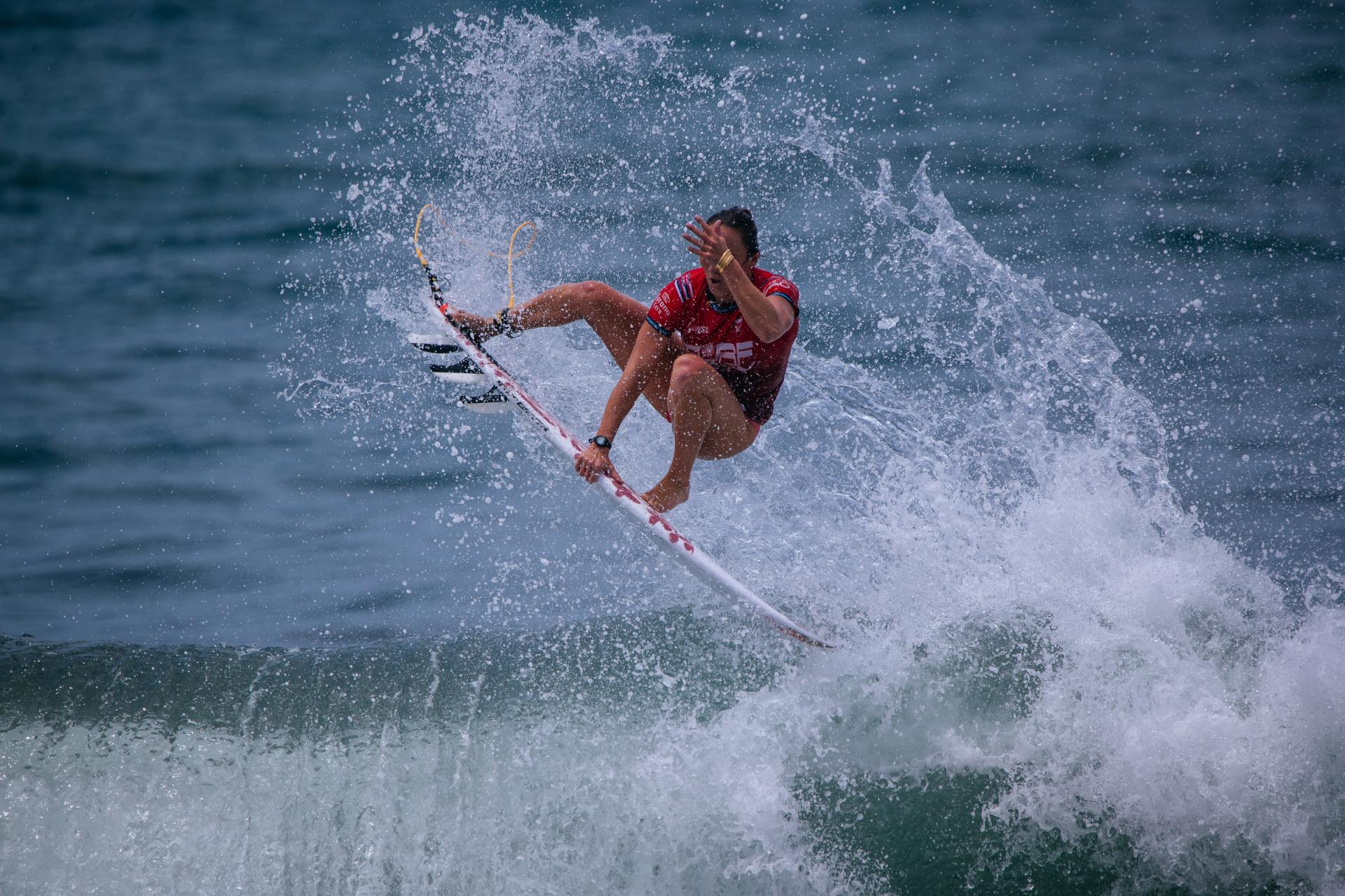 Carissa Moore à la relance sur la vague - Surf City El Salvador Pro 2026 - Journée 3
