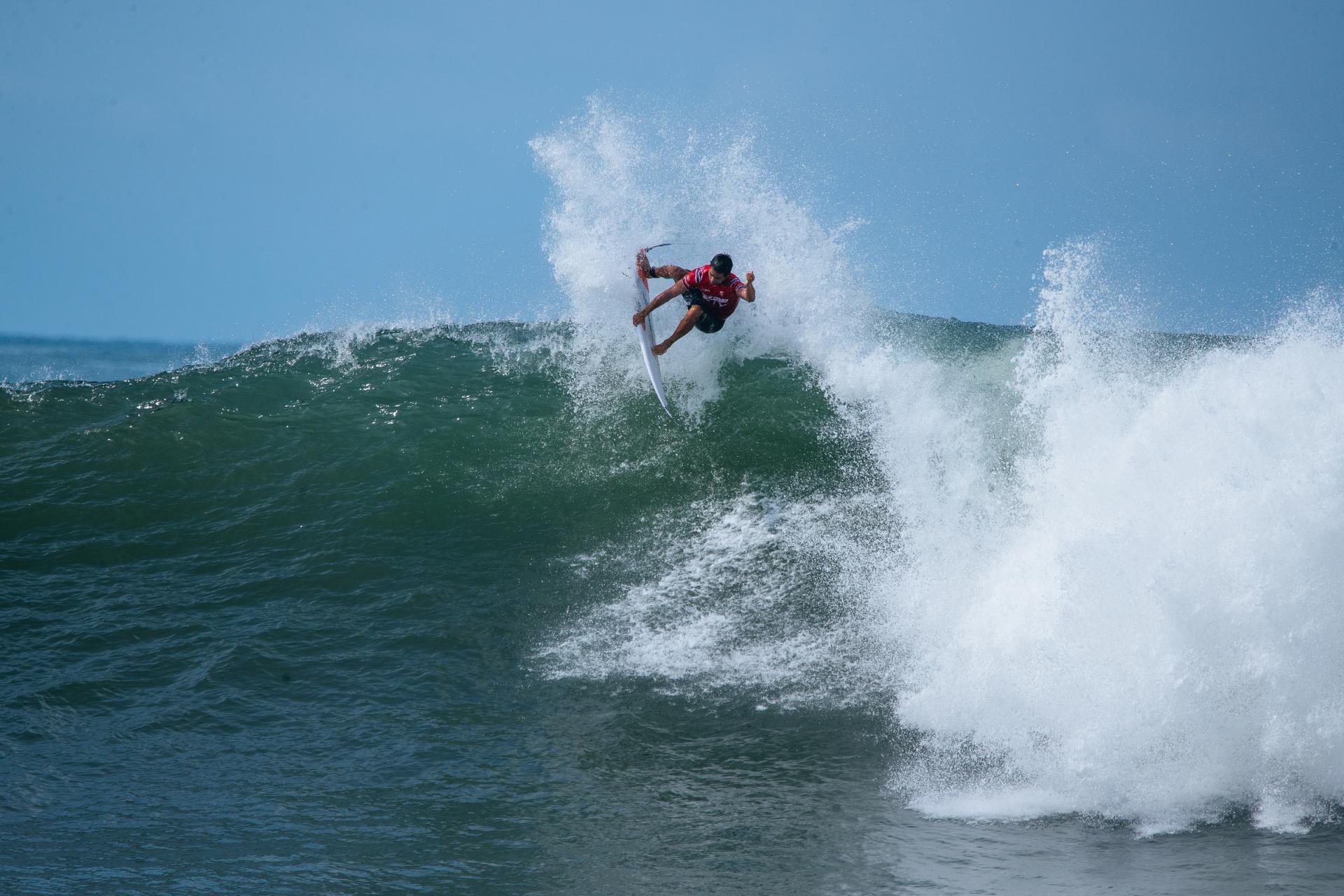 Eli Hanneman sur une droite de Punta Roca - Surf City El Salvador Pro 2026 - Journée 1