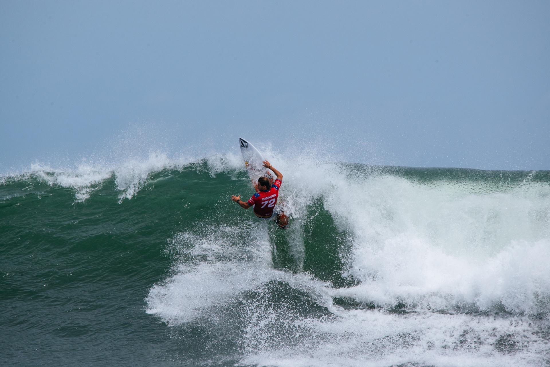 Jack Robinson sur la vague à Punta Roca - Surf City El Salvador Pro 2026 - Journée 2
