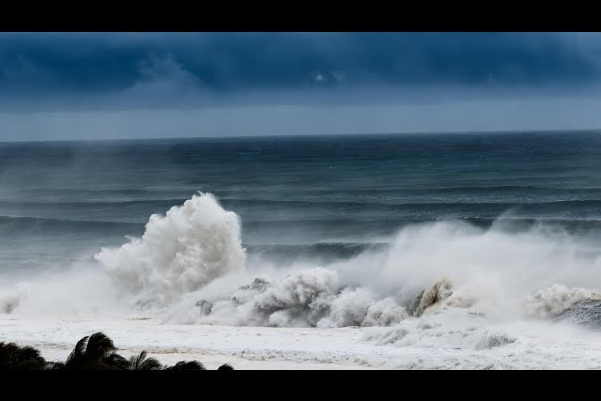 Couverture de la video : PUERTO ESCONDIDO BIGGEST SWELL IN 10 YEARS!