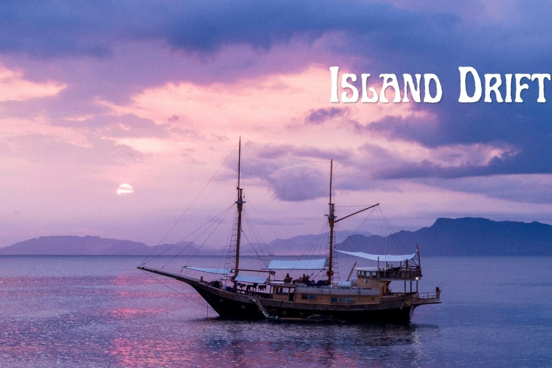 Island Drift : Drifter Surf teste sa nouvelle gamme dans les tubes indonésiens