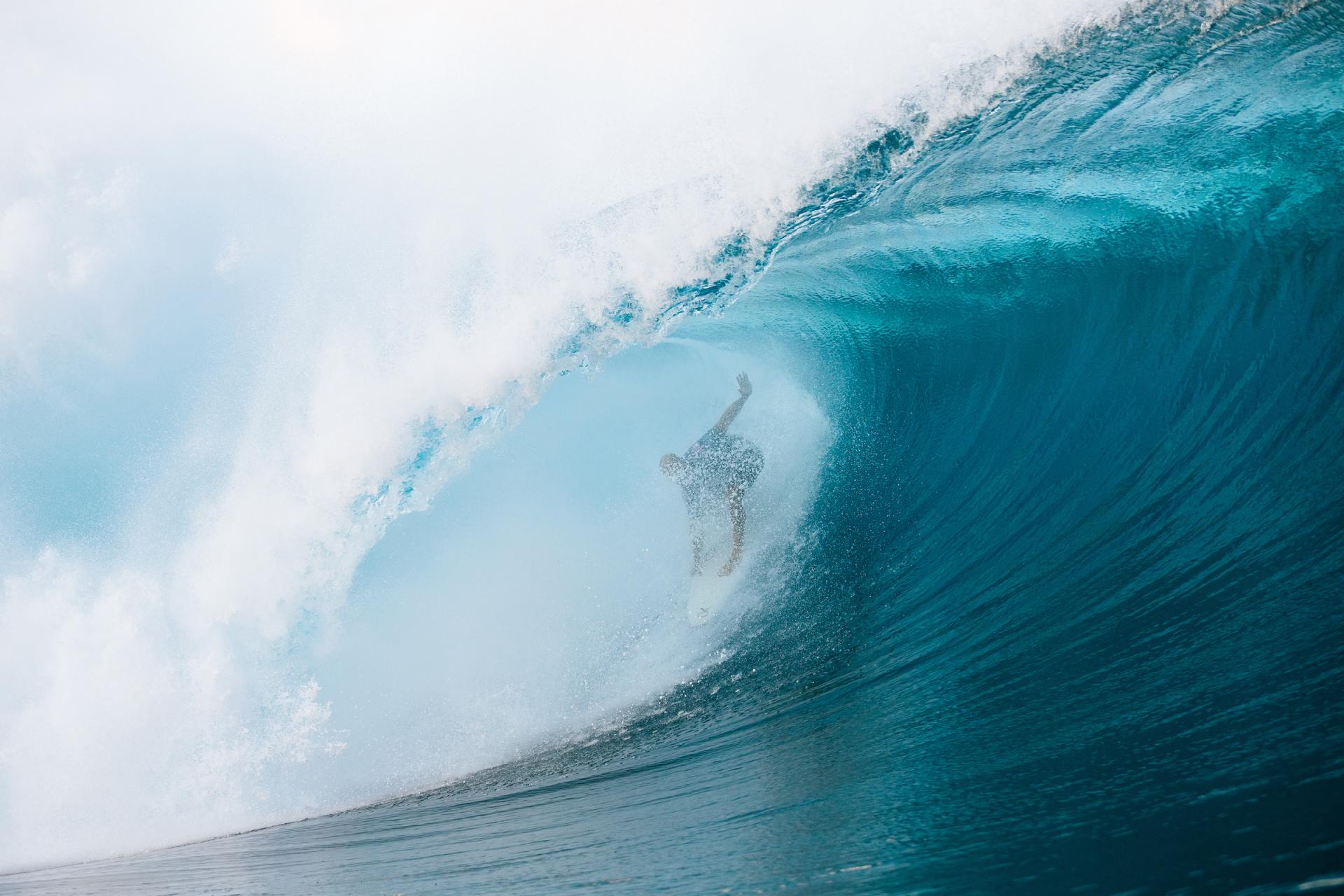 Kelly Slater - Teahupo'o - Tahiti Pro