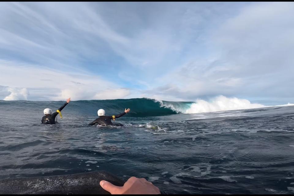 Session épique à Shark Island : entre wipeout monumental et wave of a lifetime