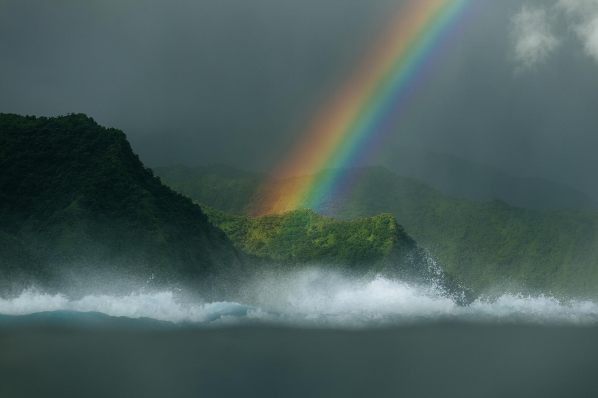 Arc-en-ciel - Teahupoʻo - Tahiti Pro 2026 - Journée 5