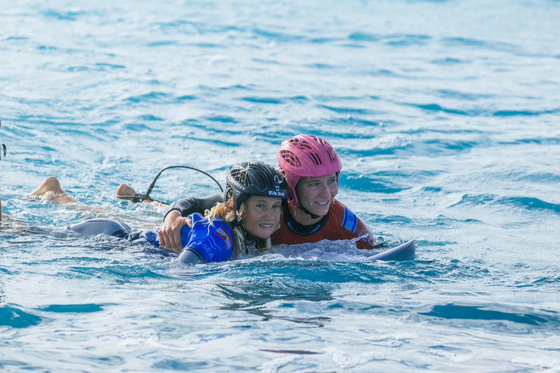 Kelia Gallina et Anat Lelior - Teahupoʻo - Tahiti Pro 2026 - Journée 6