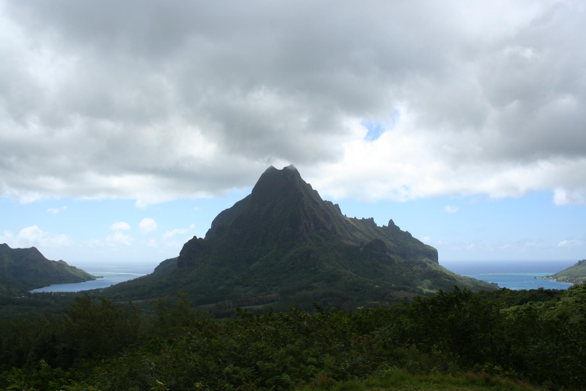 Baie de Cook et la baie d'Opunohu - Moorea - Polynésie Française