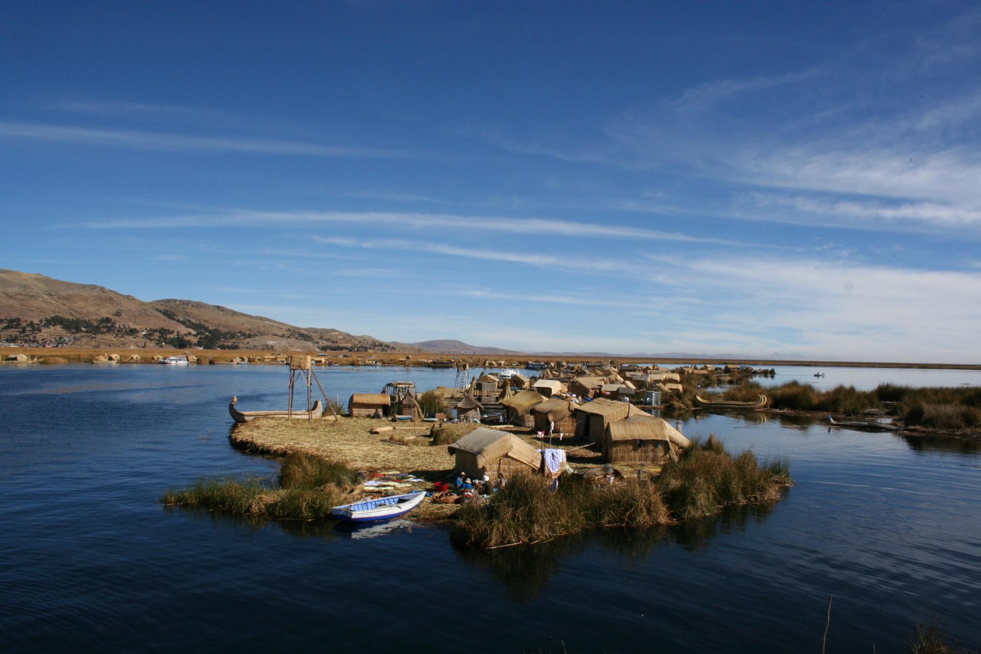 Les habitations - Lac Titicaca - Pérou