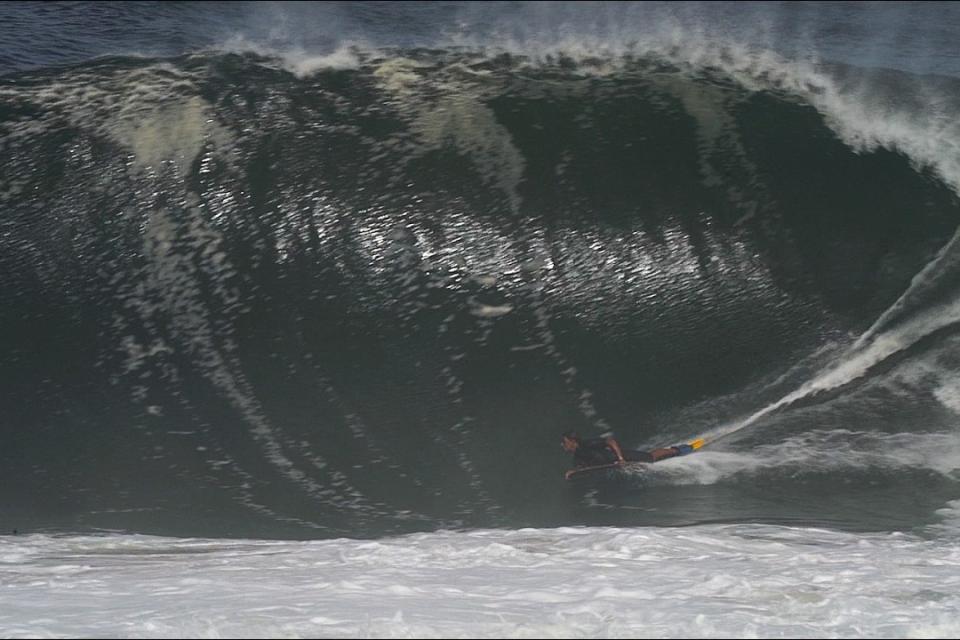 André Luis enflamme Itacoatiara en bodyboard