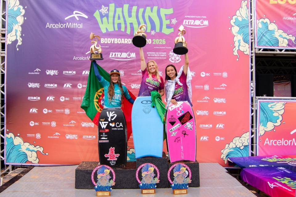 Podium des trois championnes du monde à Praia de Solemar