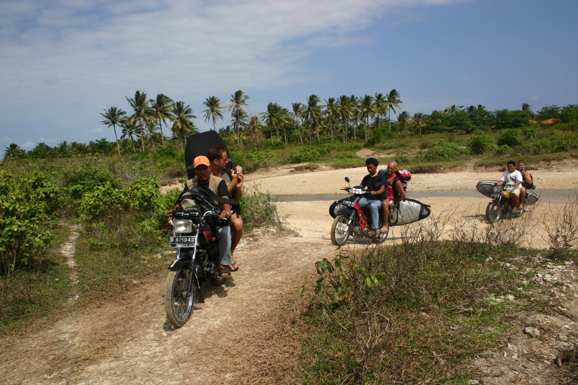 Dernière ligne droite avant d'arriver - Batu Bessar Losmen - Java - Indonésie