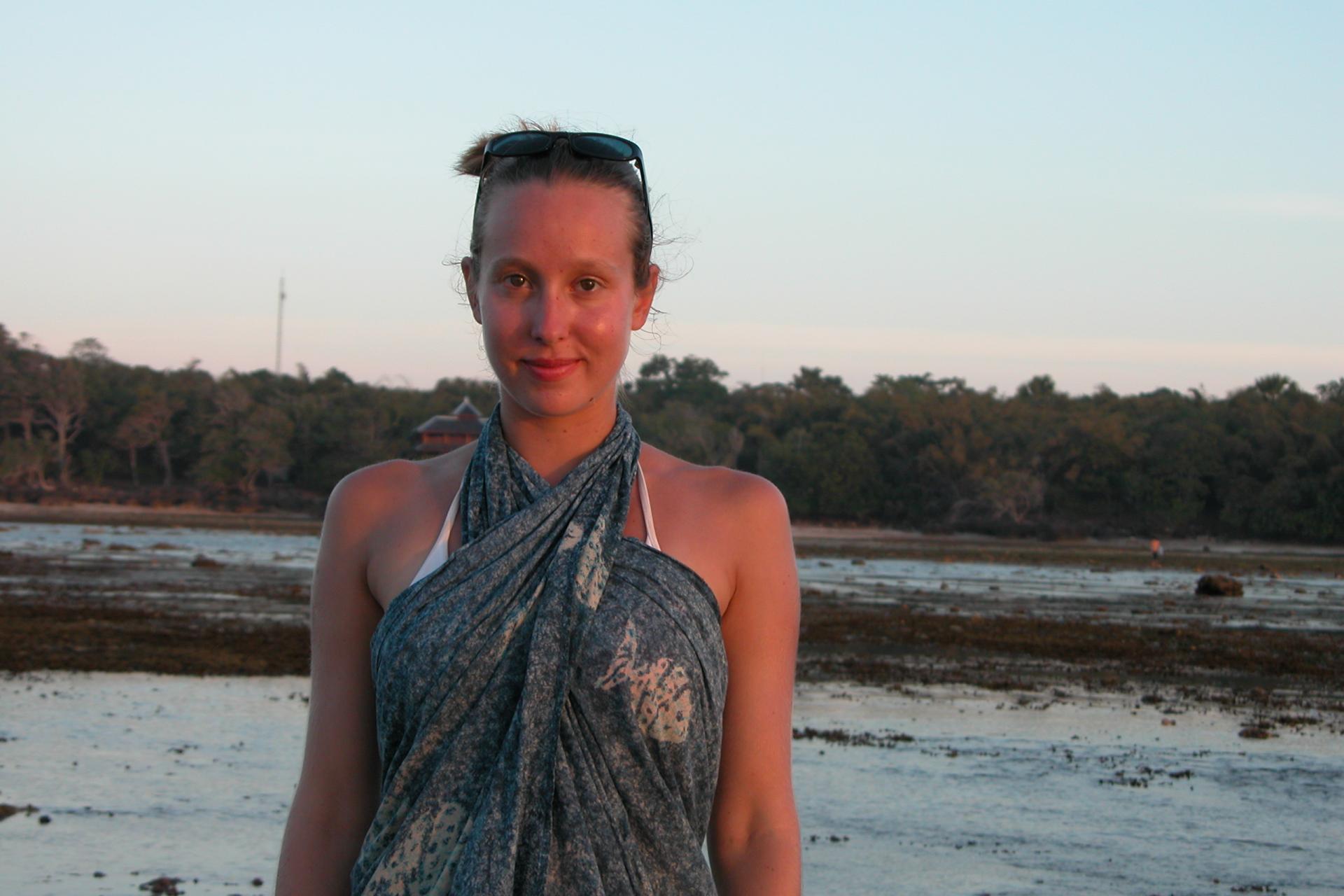 Emilie sur le reef - G-land - Java - Indonésie