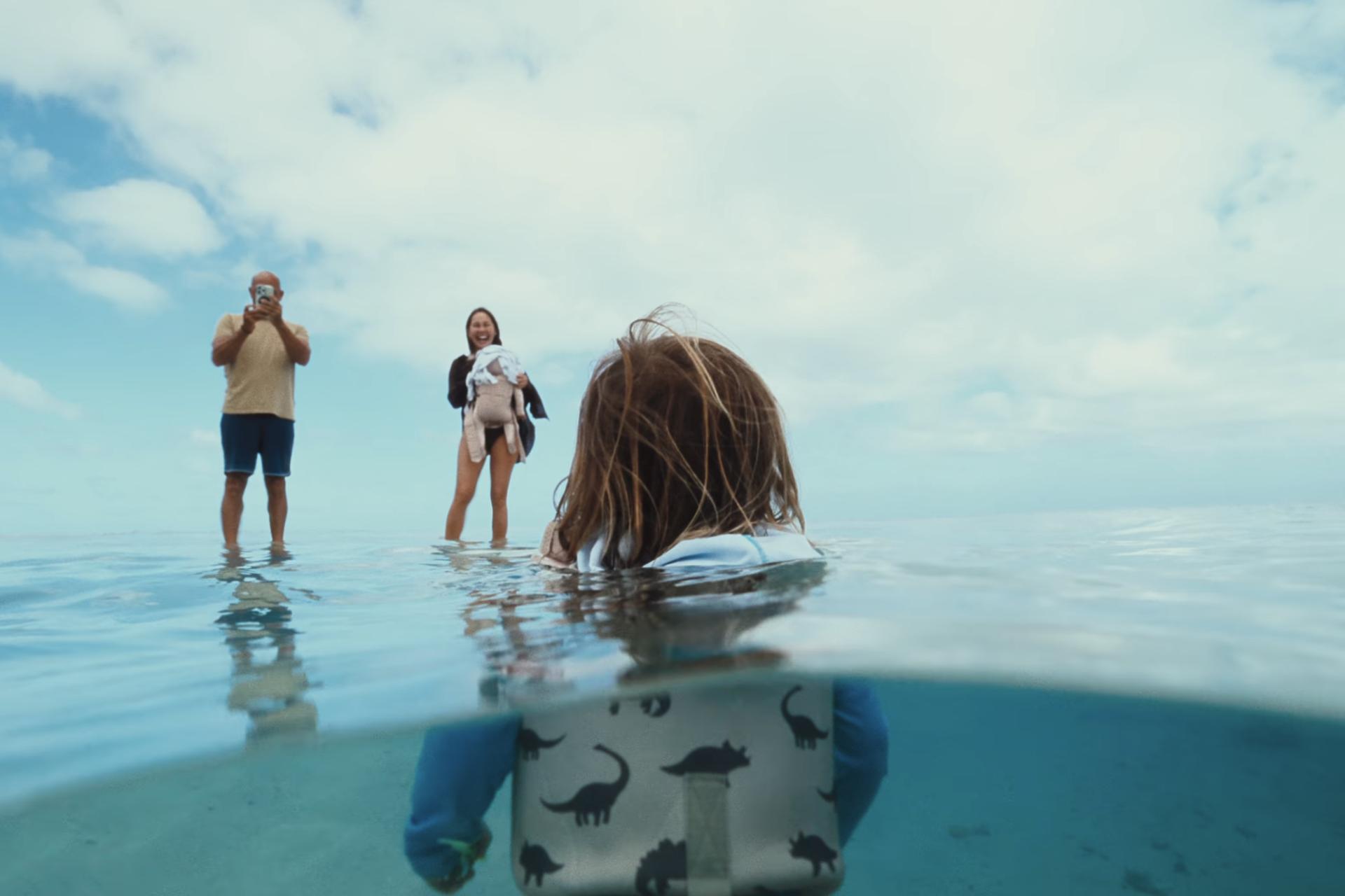 Couverture de la video : Kelly + Tahiti | A film by Todd Glaser