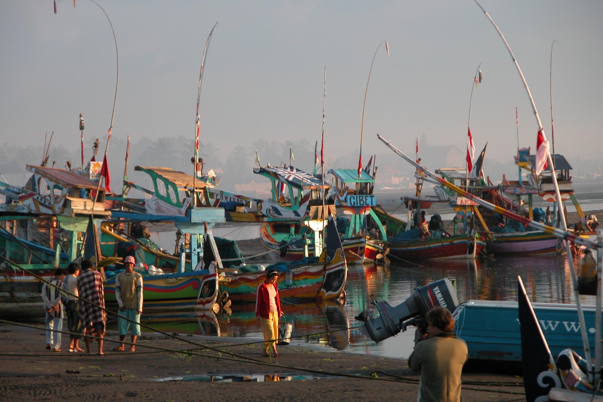 Le port - Sur la route de Grajagan - Java - Indonésie
