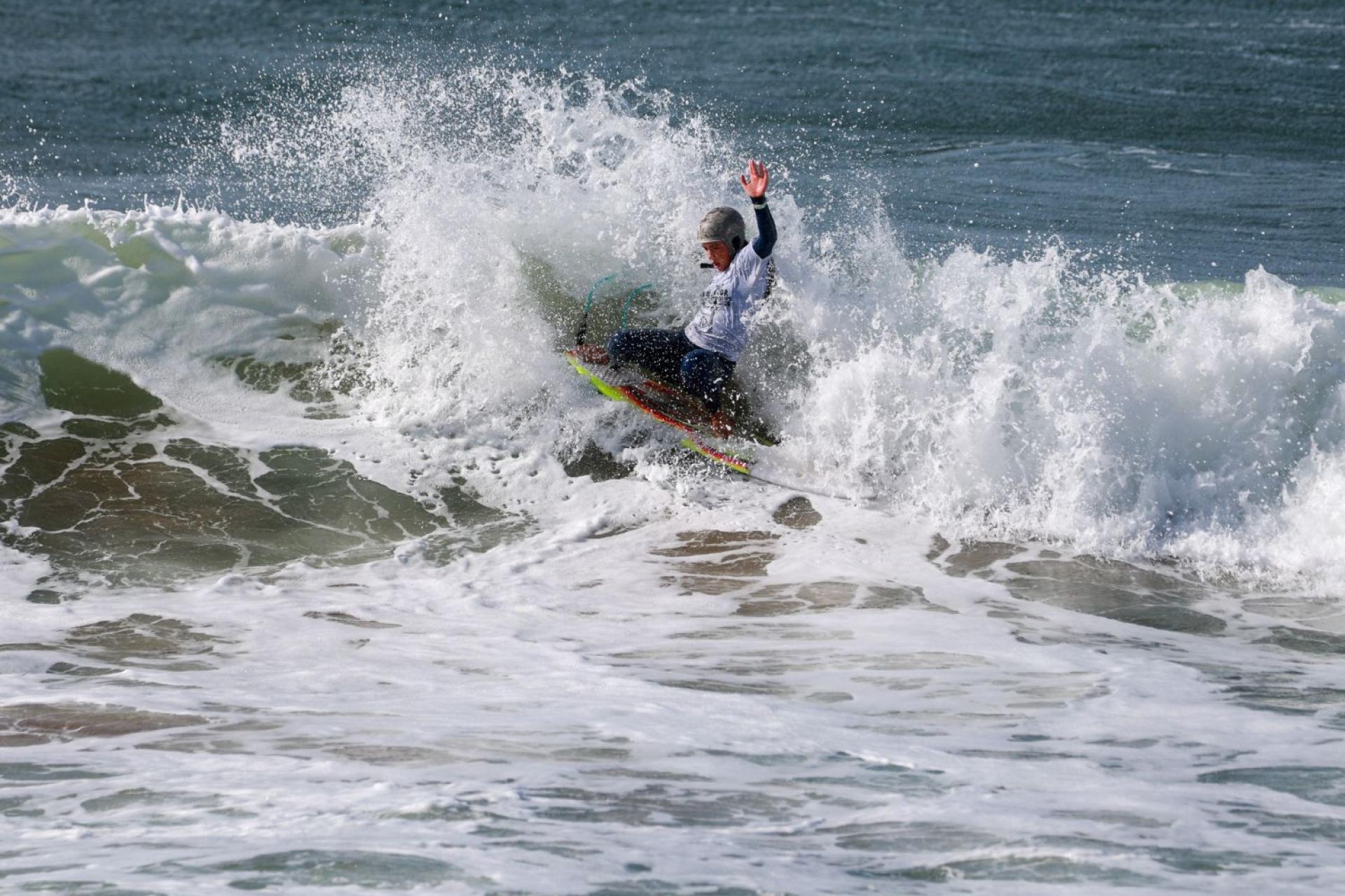 Un compétiteur - Tullan Strand - EuroSurf Junior 2026 - Journée 5