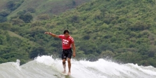 Antoine Delpero - Billabong ISA World Surfing Games 2011