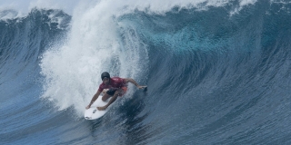 Jeremy Flores - Billabong Pro Tahiti 2015 - Teahupoo