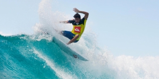 Jeremy Flores - Quiksilver Pro Gold Coast 2014 - Snapper Rocks, Australie