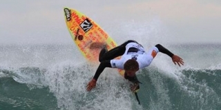 Jordan Oueslati - Championnats de France de Surf 2011