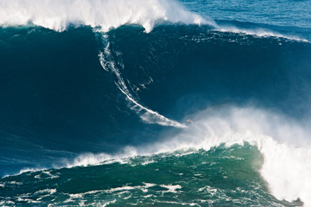 Garrett McNamara, Praia do Norte, Portugal - 2012 Billabong XXL Biggest Wave Champion
'