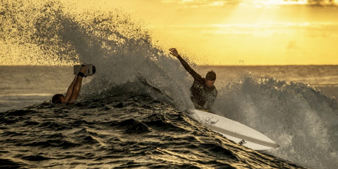 Ian Walsh -  Trip Surf Tahiti 2013 - Polynésie Française