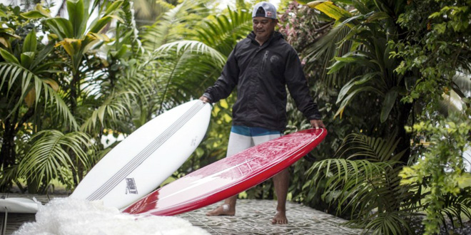 Raimana Van Bastolaer - Trip Surf Tahiti 2013 - Polynésie Française'