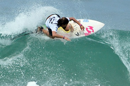 Silvana Lima - Billabong ISA World Surfing Games 2011'